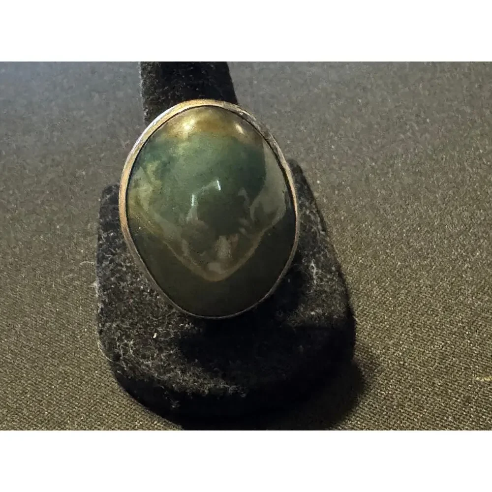 Vintage 925 Sterling Silpada Oval Green Stone Cabochon Brutalist Size 8